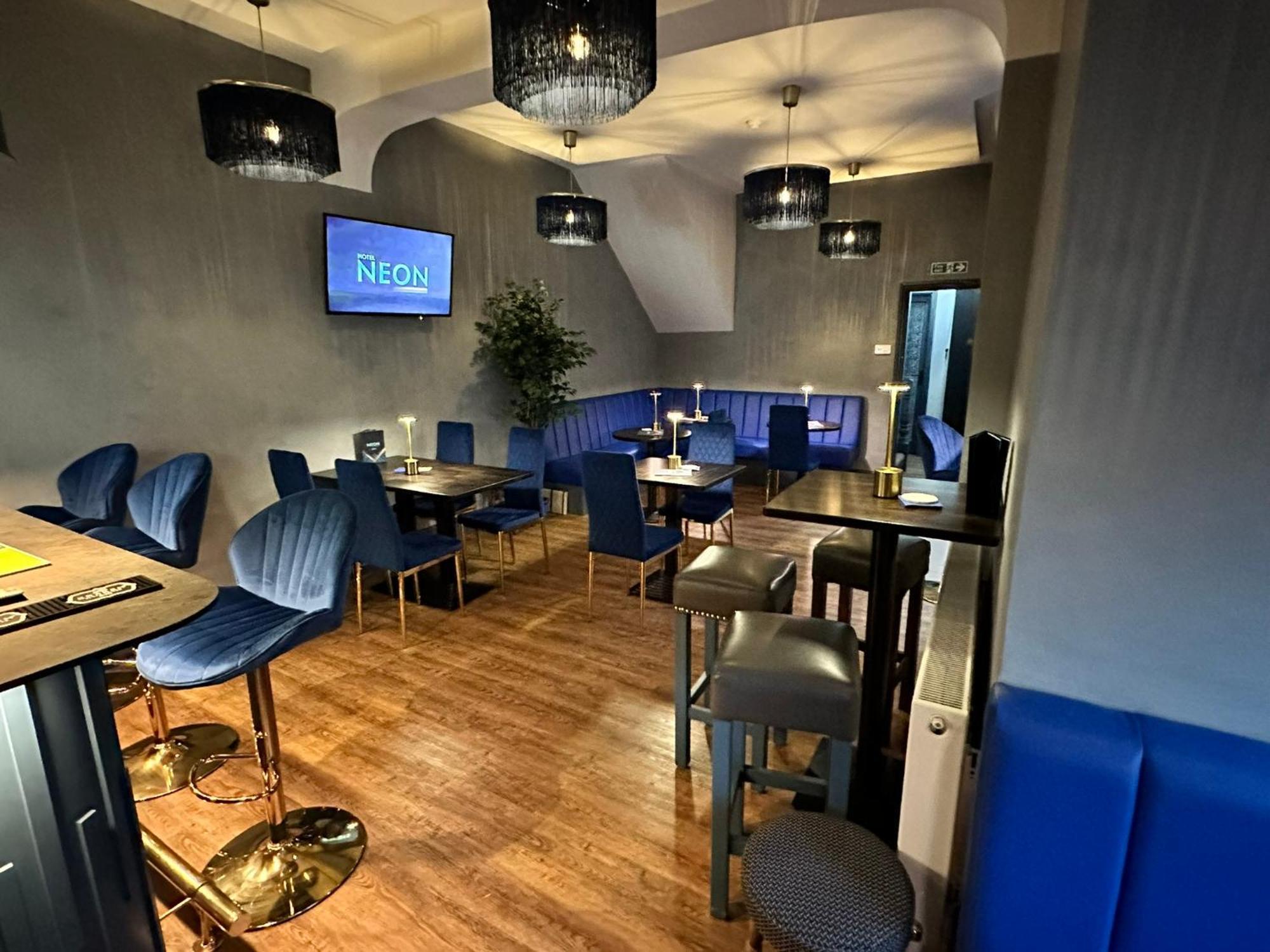 Hotel Neon Блекпул Екстериор снимка
