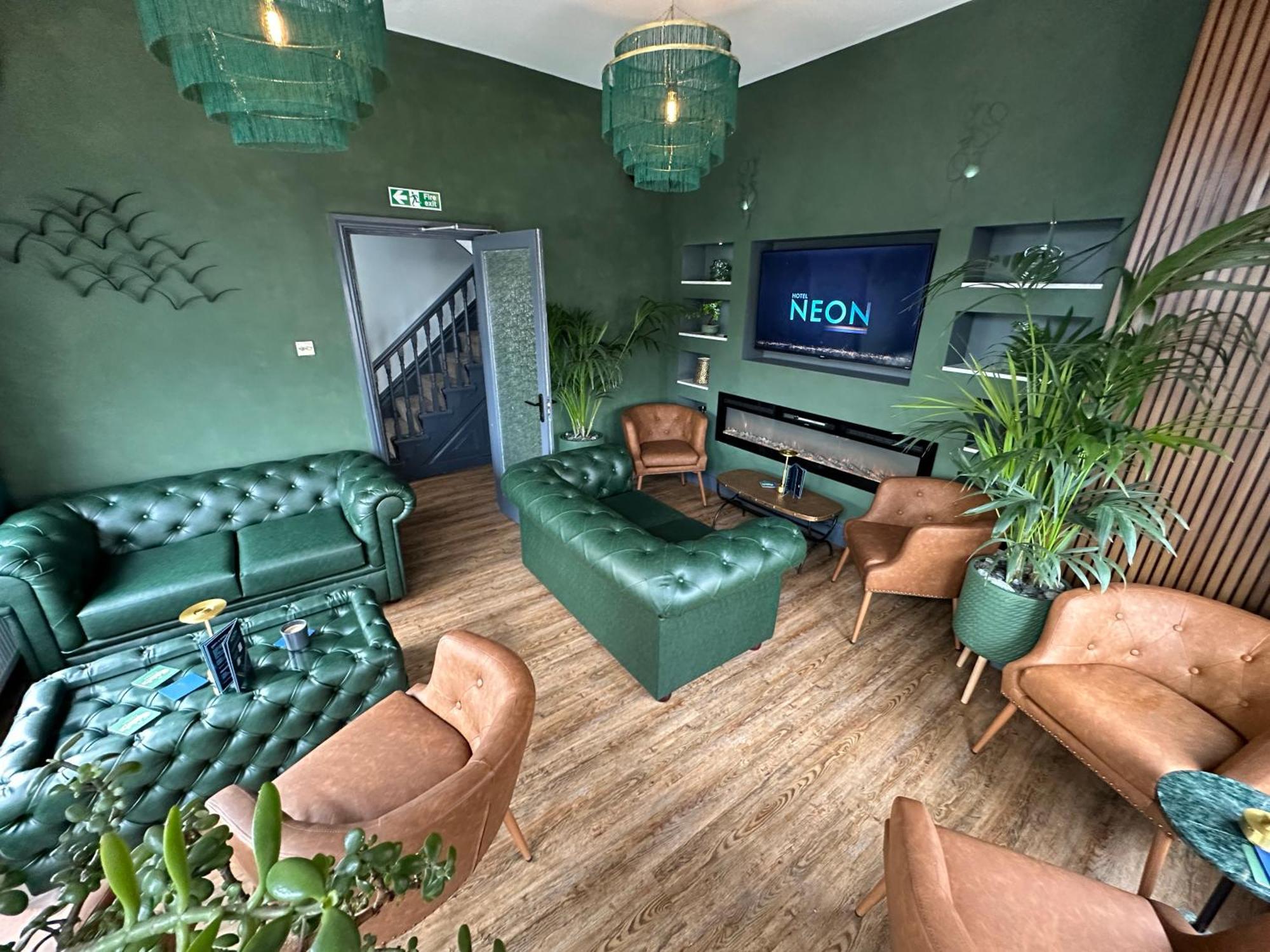 Hotel Neon Блекпул Екстериор снимка