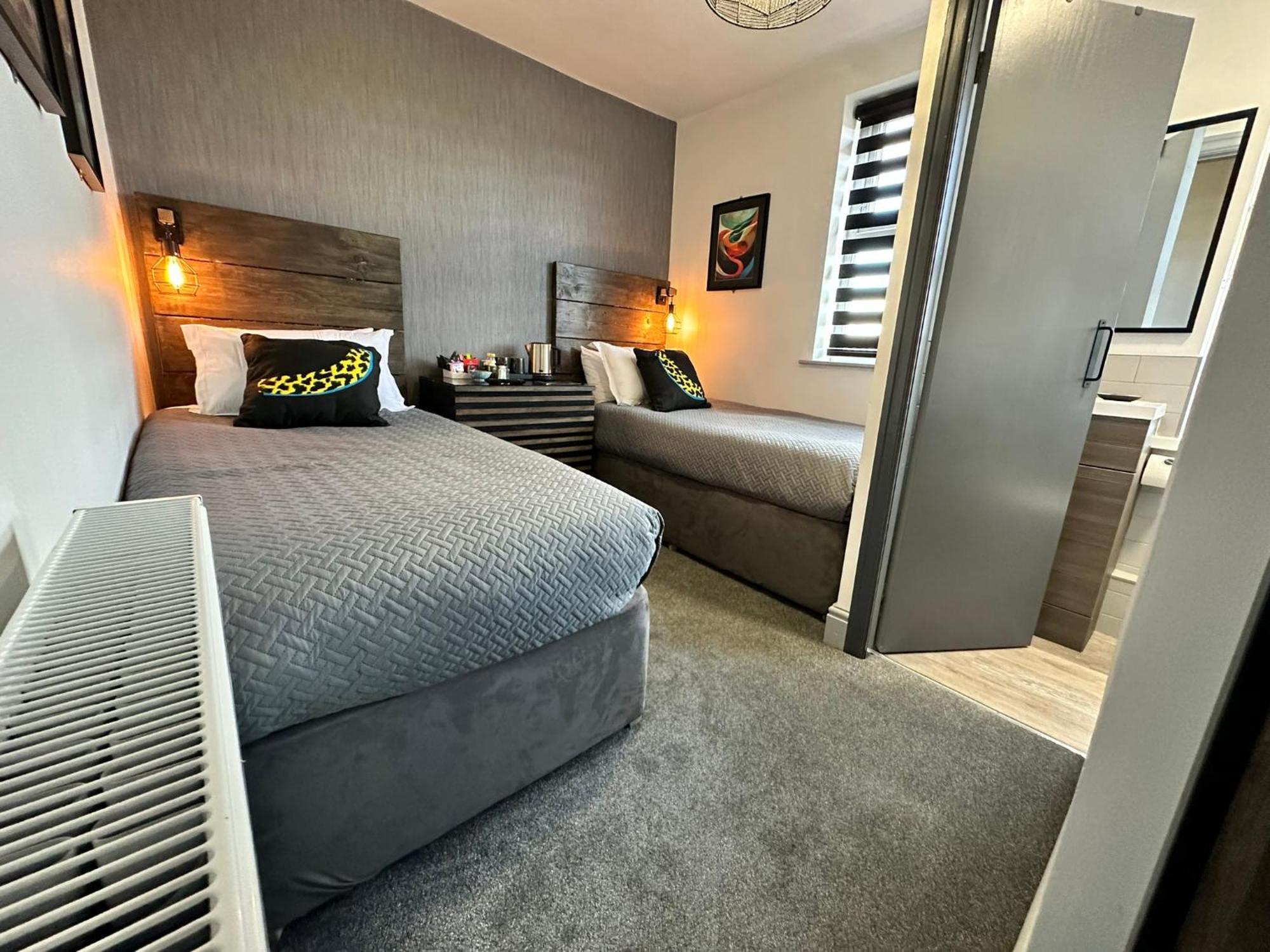 Hotel Neon Блекпул Екстериор снимка